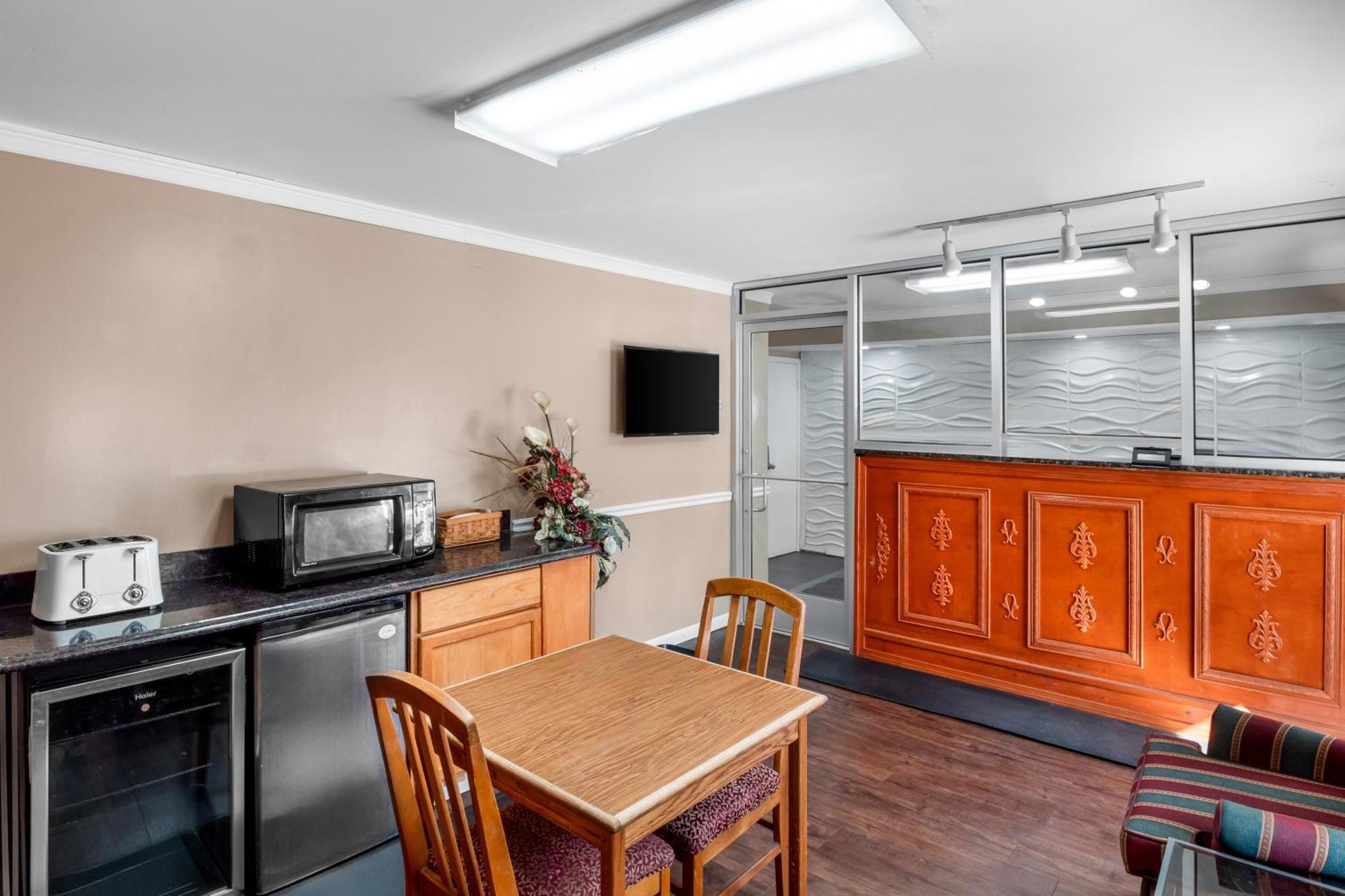 Americas Best Value Inn Jonesville/Hillsdale Dış mekan fotoğraf