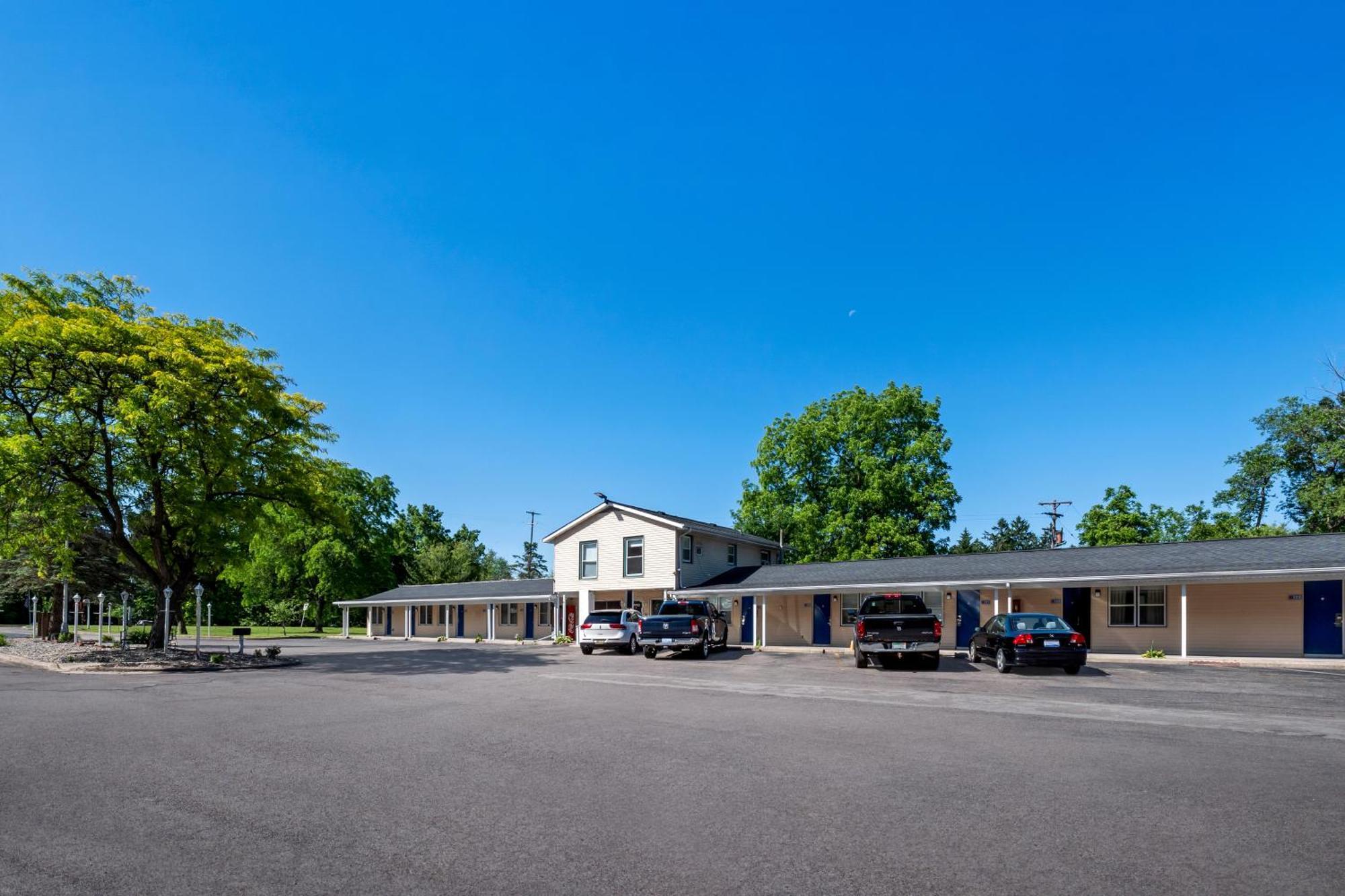 Americas Best Value Inn Jonesville/Hillsdale Dış mekan fotoğraf