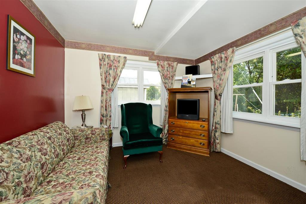 Americas Best Value Inn Jonesville/Hillsdale Oda fotoğraf